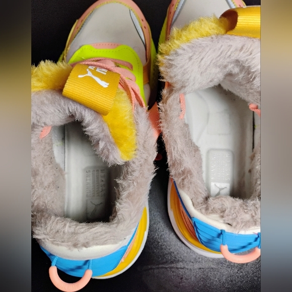 Puma RS-X Cuddle Sneakers 9.5 — Faux Fur, Pastel Pink, Used w/ Flaws - Picture 11 of 11